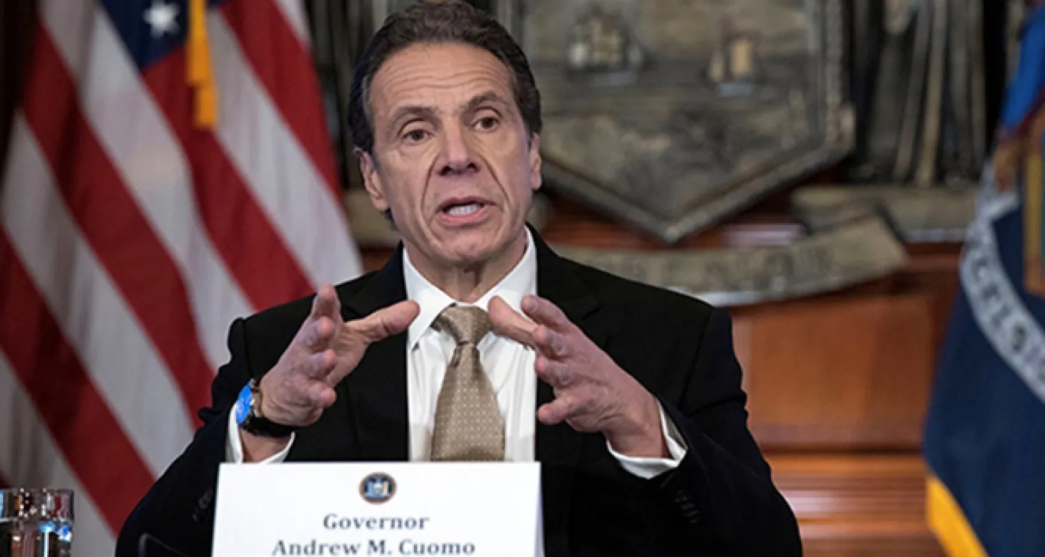 New York Valisi Cuomo: 'Trump'ın başarısız liderliği ve yetersizliği binlerce hayata mal oldu'
