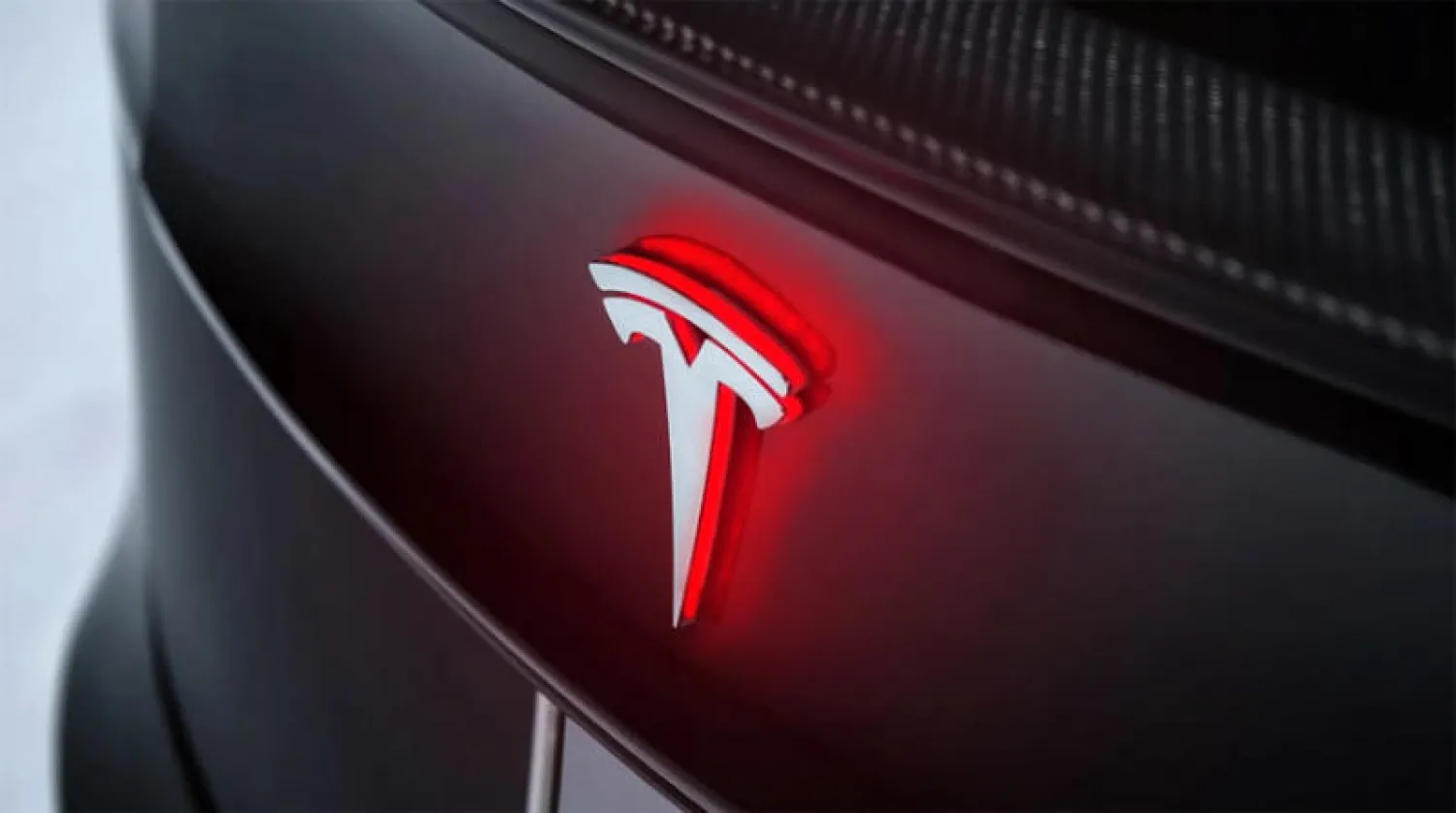 «تسلا» لشحن سيارات صنعتها الصين إلى أوروبا