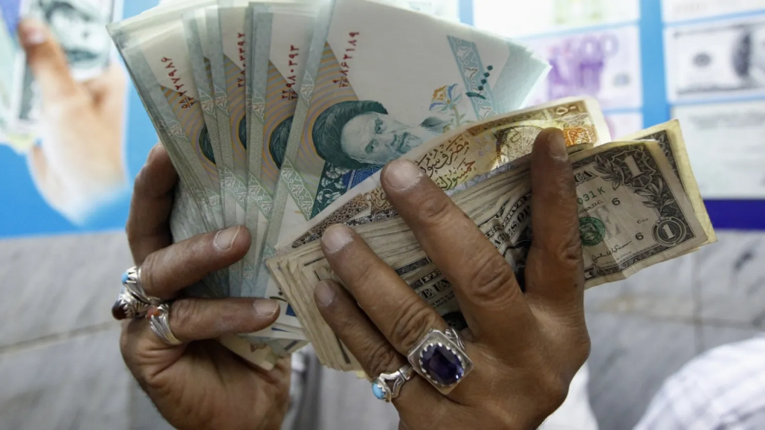 Iranian rials | Photo: Thaier al-Sudani/Reuters