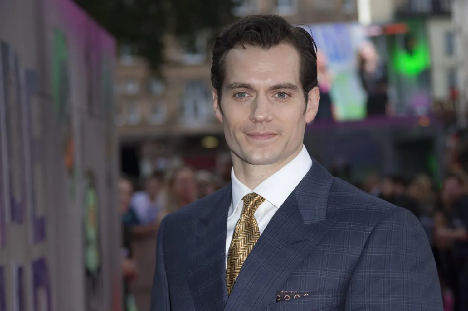 Yapay zekaya göre yeni 007 olmaya aday en uygun isim Britanyalı aktör Henry Cavill oldu (AP)

