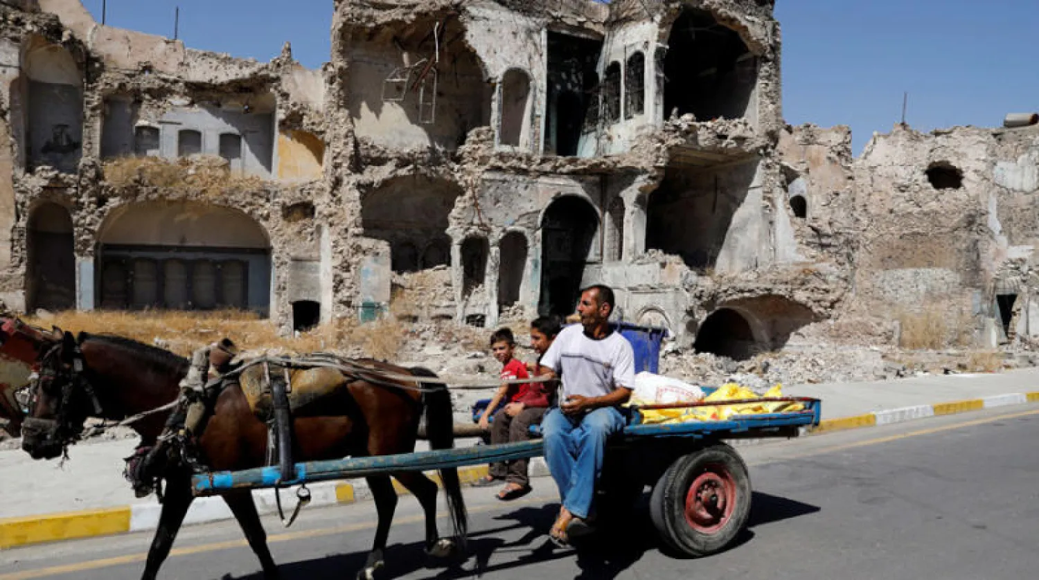 جانب من الخراب الذي خلفه «داعش» في الموصل (رويترز)