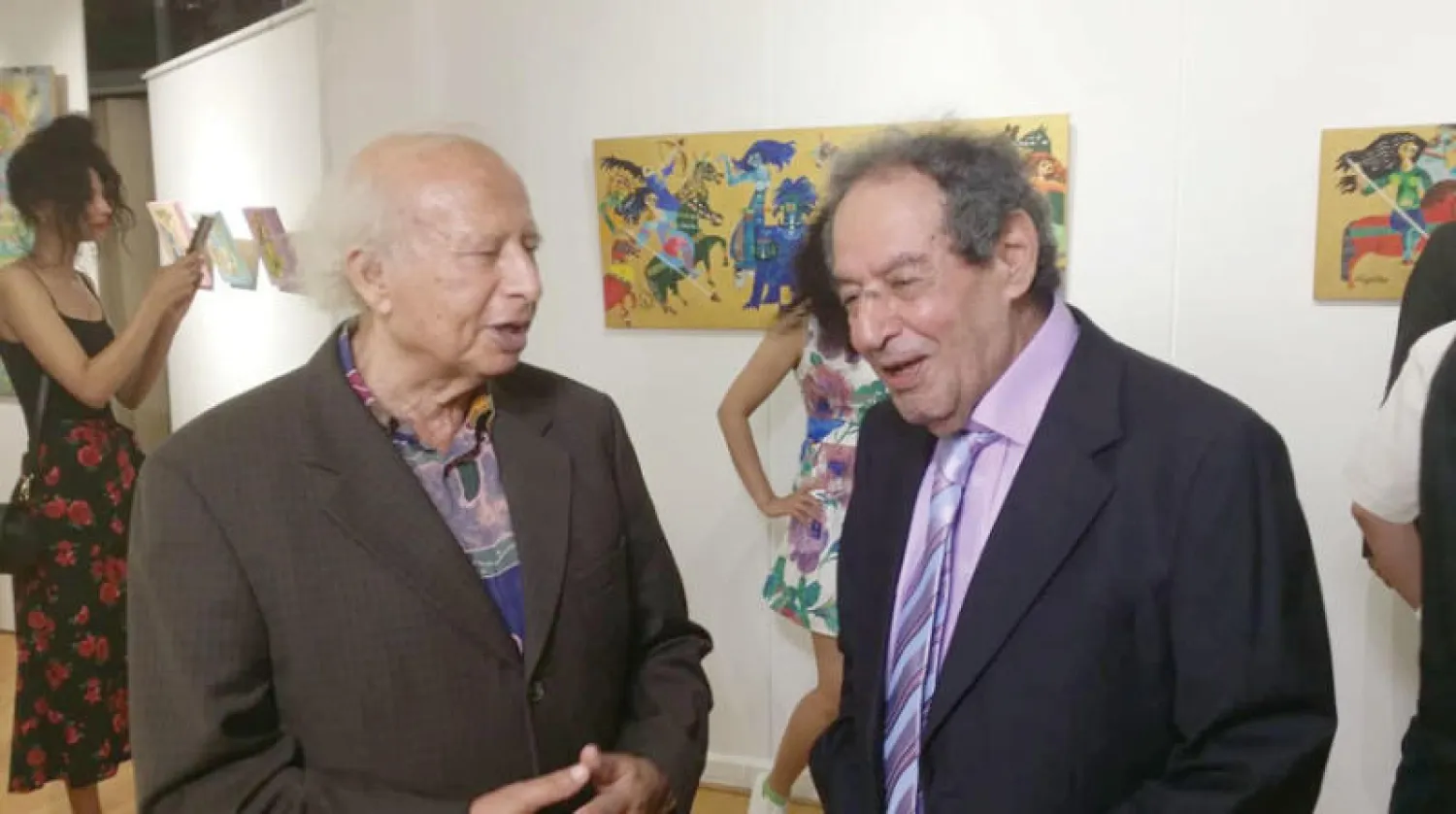 الفنان مجدي نجيب والموسيقار هاني شنودة خلال افتتاح المعرض
الموسيقى والغناء تعد ثيمة ثابتة في أعمال نجيب