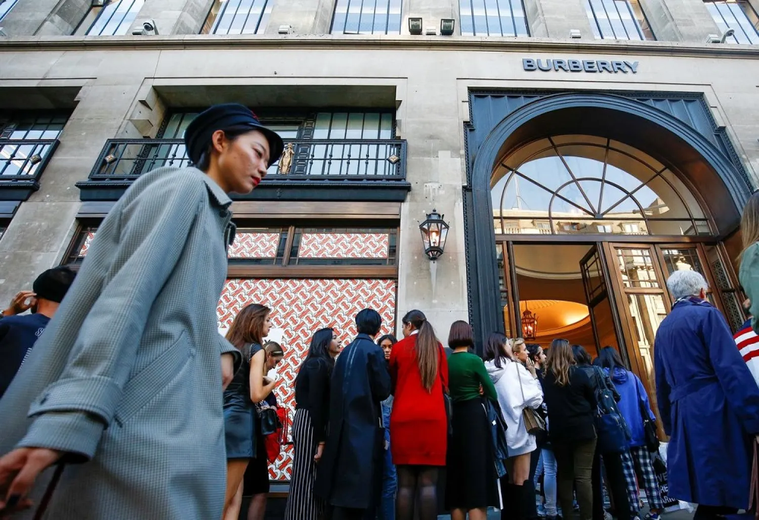People queue outside a Burberry store on Regent Street, London, Britain September 17, 2018. (Reuters)