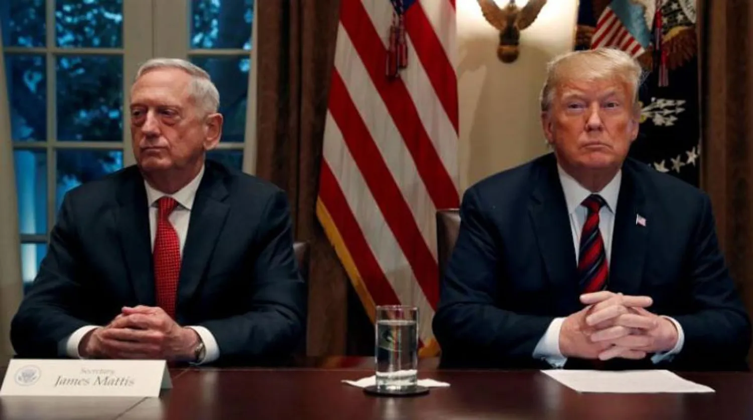 الرئيس الأميركي دونالد ترمب (يمين) وجيمس ماتيس (أرشيفية - رويترز)