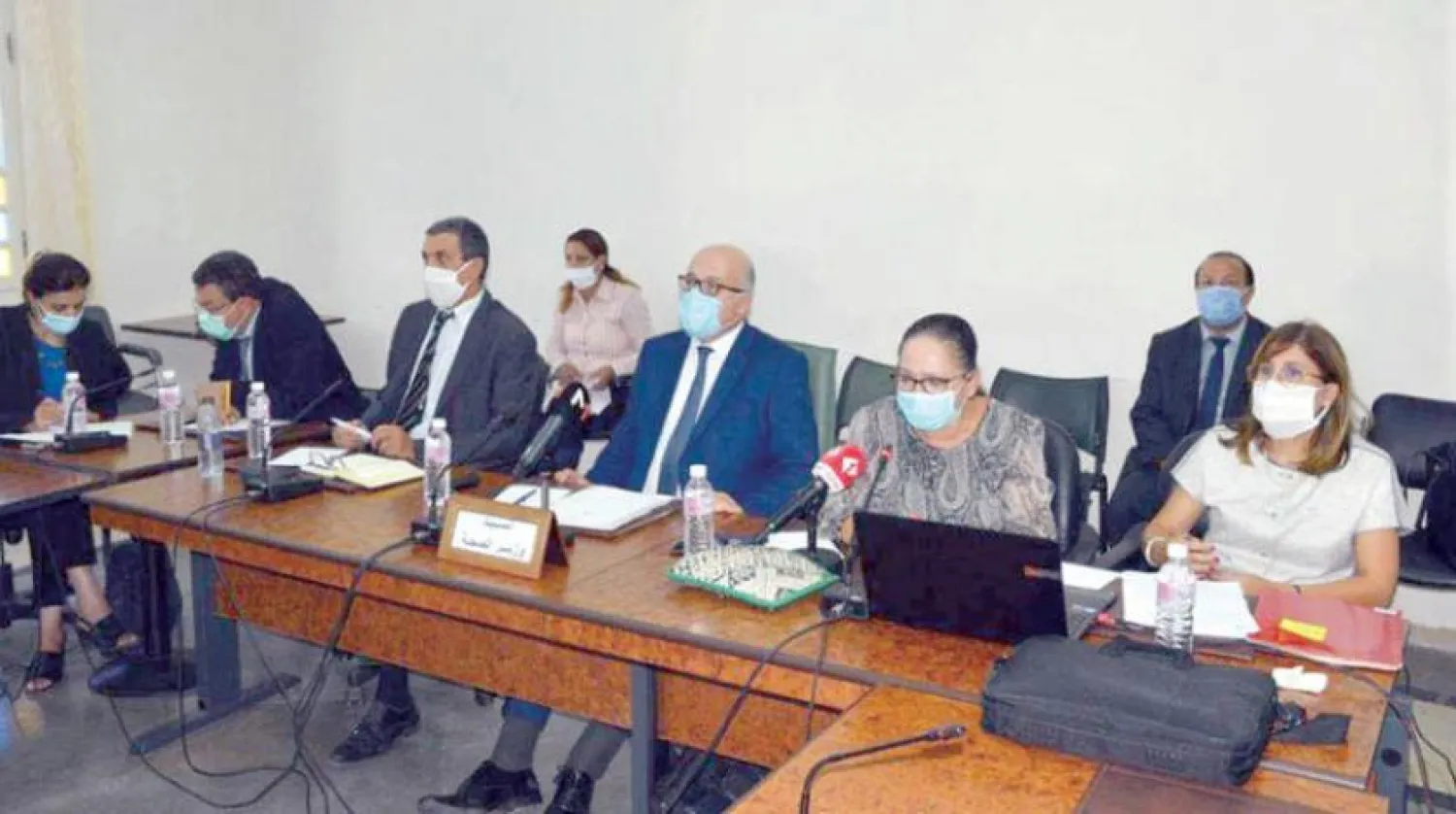 The Tunisian Health Minister during a meeting with the scientific committee (Health Ministry’s Facebook page) 