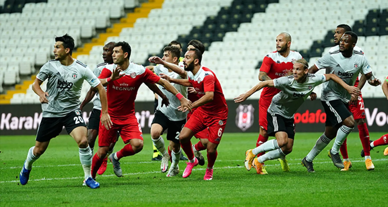 Beşiktaş, evinde Antalyaspor ile berabere kaldı