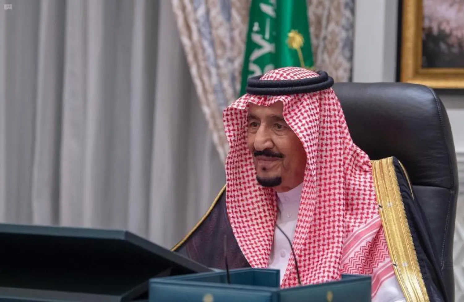 خادم الحرمين الشريفين الملك سلمان بن عبد العزيز مترئساً جلسة مجلس الوزراء عبر الاتصال المرئي (واس)