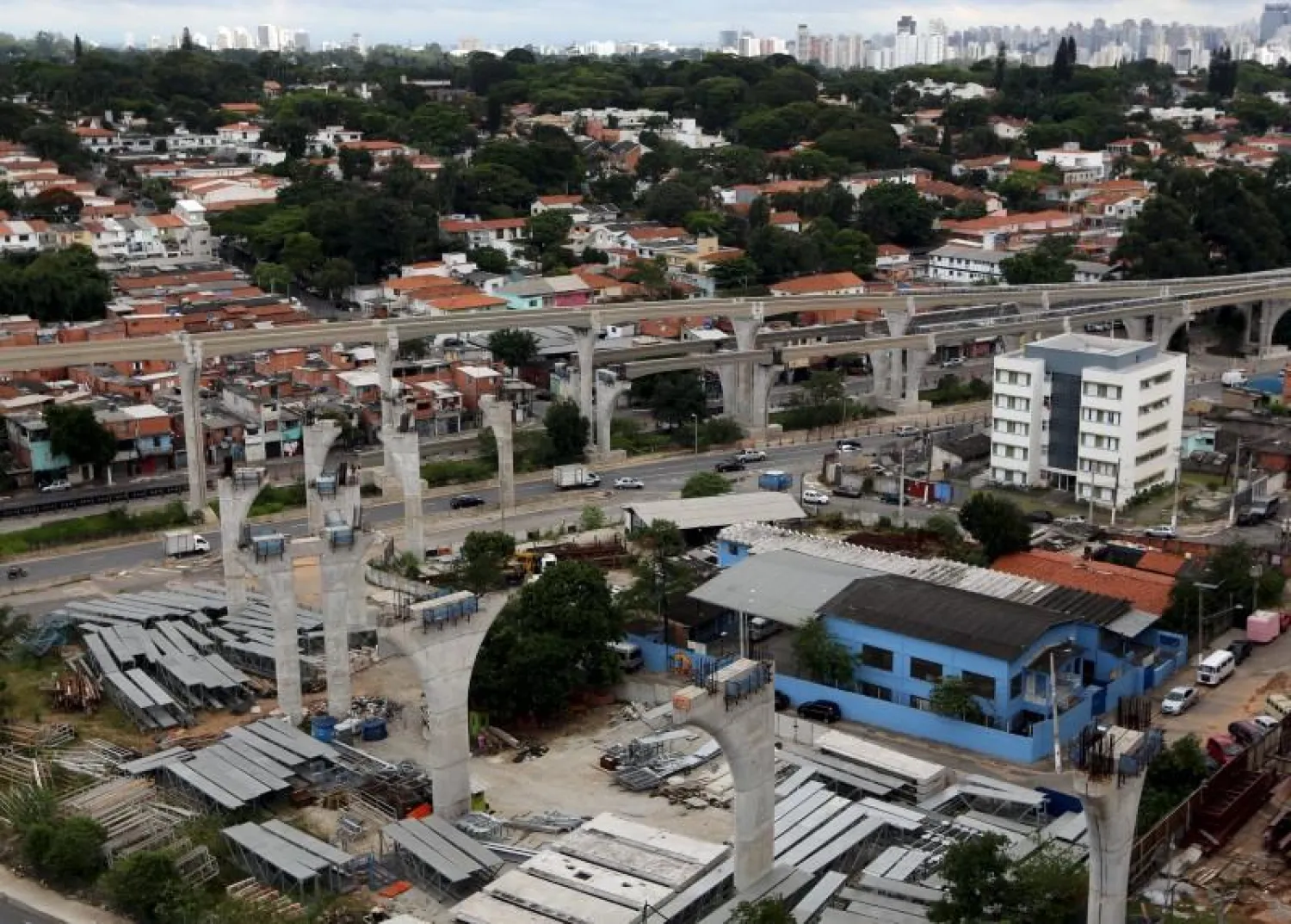 A general view of an unfinished monorail project in Sao Paulo, Brazil, March 3, 2016. REUTERS/Paulo Whitaker
