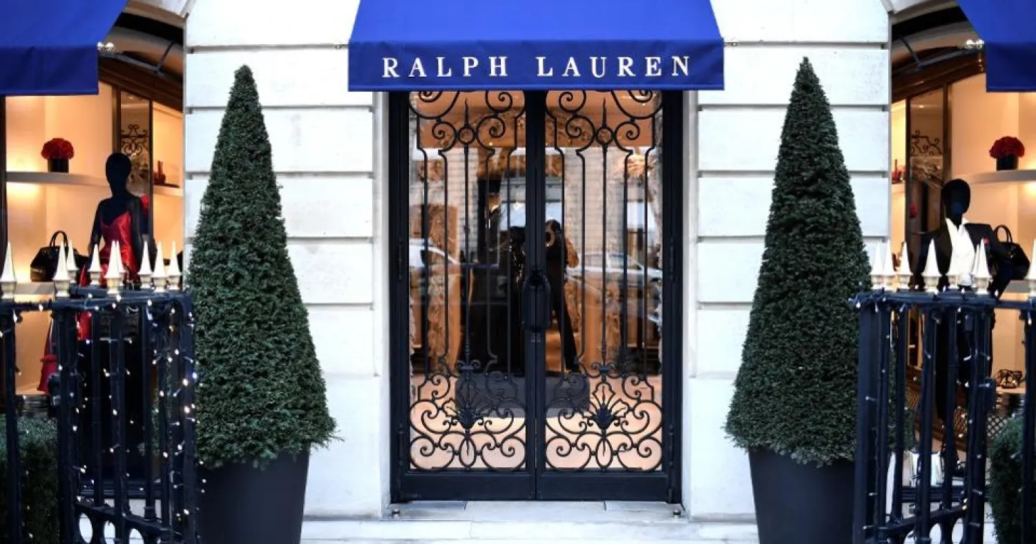 This picture taken on December 19, 2017 shows a window at the fashion house and luxury goods Ralph Lauren shop on the Avenue Montaigne in Paris. (Getty Images)