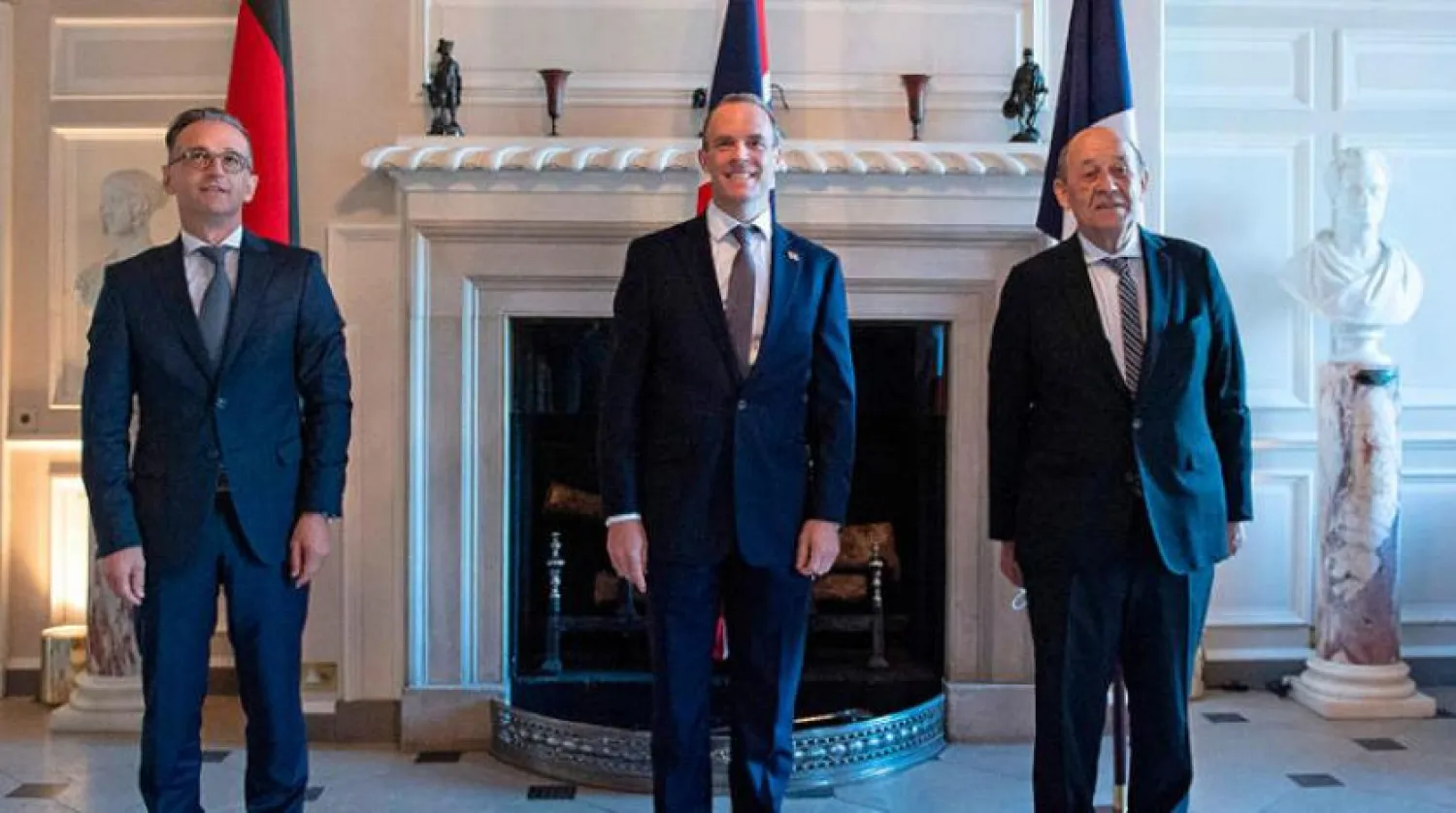 Almanya Dışişleri Bakanı Heiko Maas, İngiltere Dışişleri Bakanı Dominic Raab ve Fransız mevkidaşları Jean-Yves Le Drian, geçen ay Londra'da istişarelerde bulunmuştu (AFP)