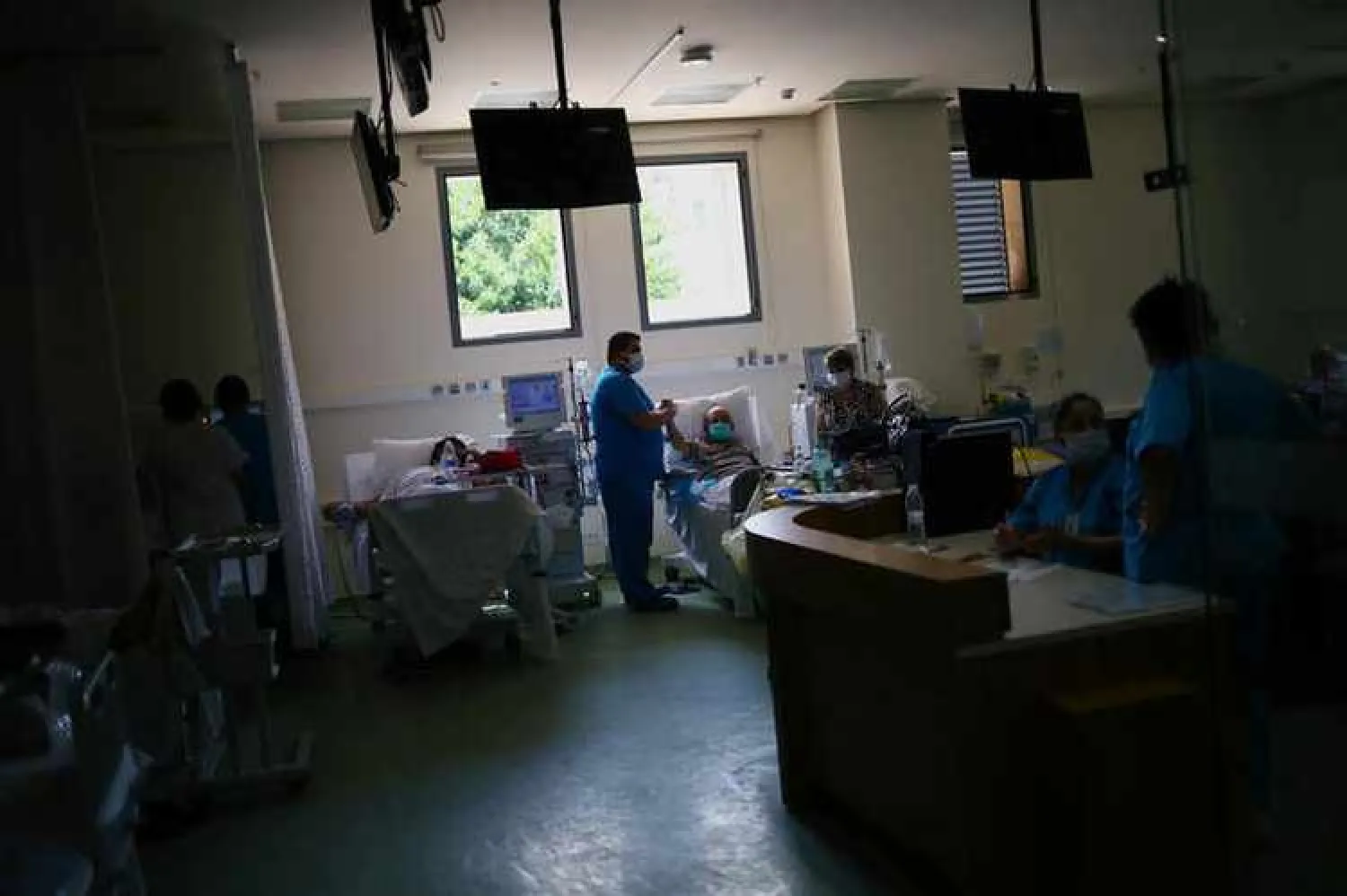 Patients receive dialysis at the Lebanese Hospital Geitaoui in Beirut, Lebanon, August 11, 2020. Reuters/Hannah McKay