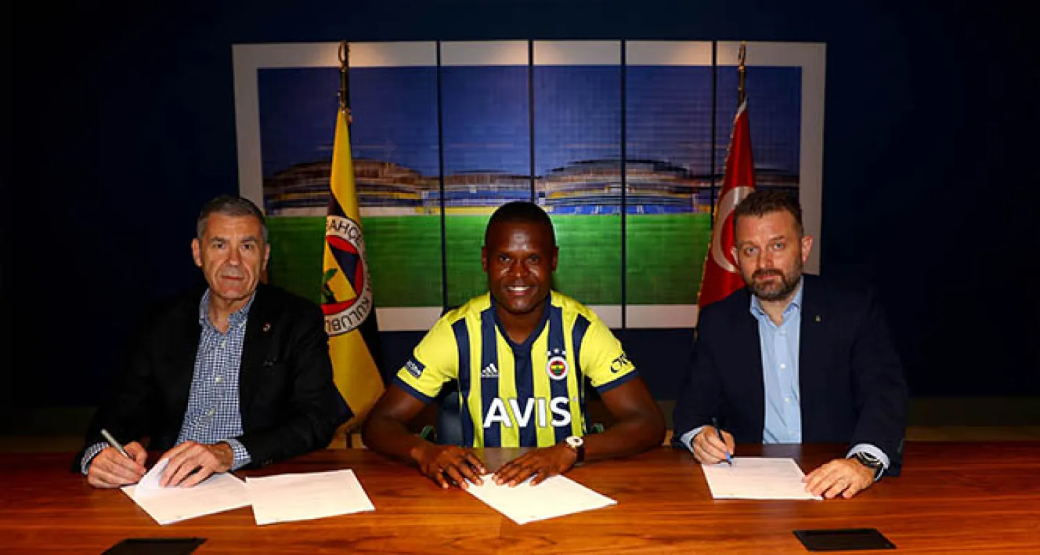 Fenerbahçe, Samatta'yı kadrosuna kattı