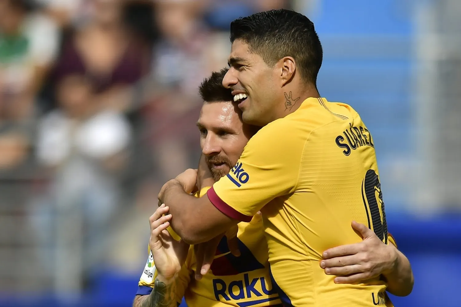Luis Suarez (R) celebrates a goal with Lionel Messi during a La Liga match against Eibar, in Eibar, Spain, Oct. 19, 2019. (AP)