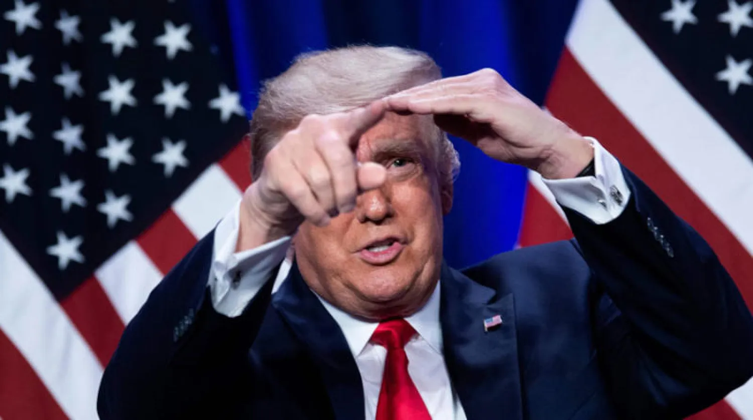 ترمب خلال حملته في فلوريدا أمس (أ.ف.ب)