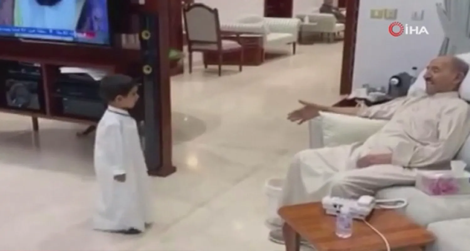 Hayatını kaybeden Kuveyt Emirinin torunuyla son görüntüsü paylaşıldı