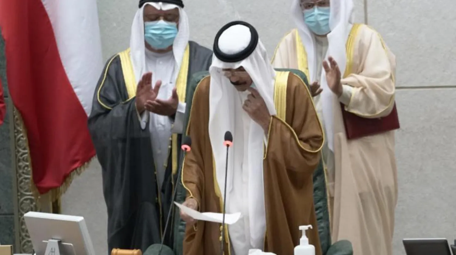 Şeyh Nevvaf el-Ahmed el-Cabir es-Sabah, Kuveyt Emiri olarak Meclis önünde yemin etti (Reuters)