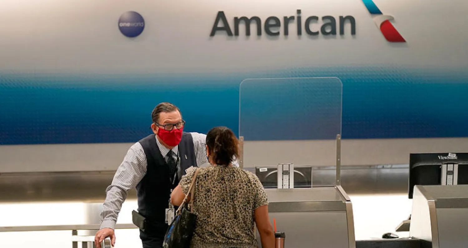 قطاع الطيران الأميركي يبدأ تسريح عشرات آلاف الموظفين