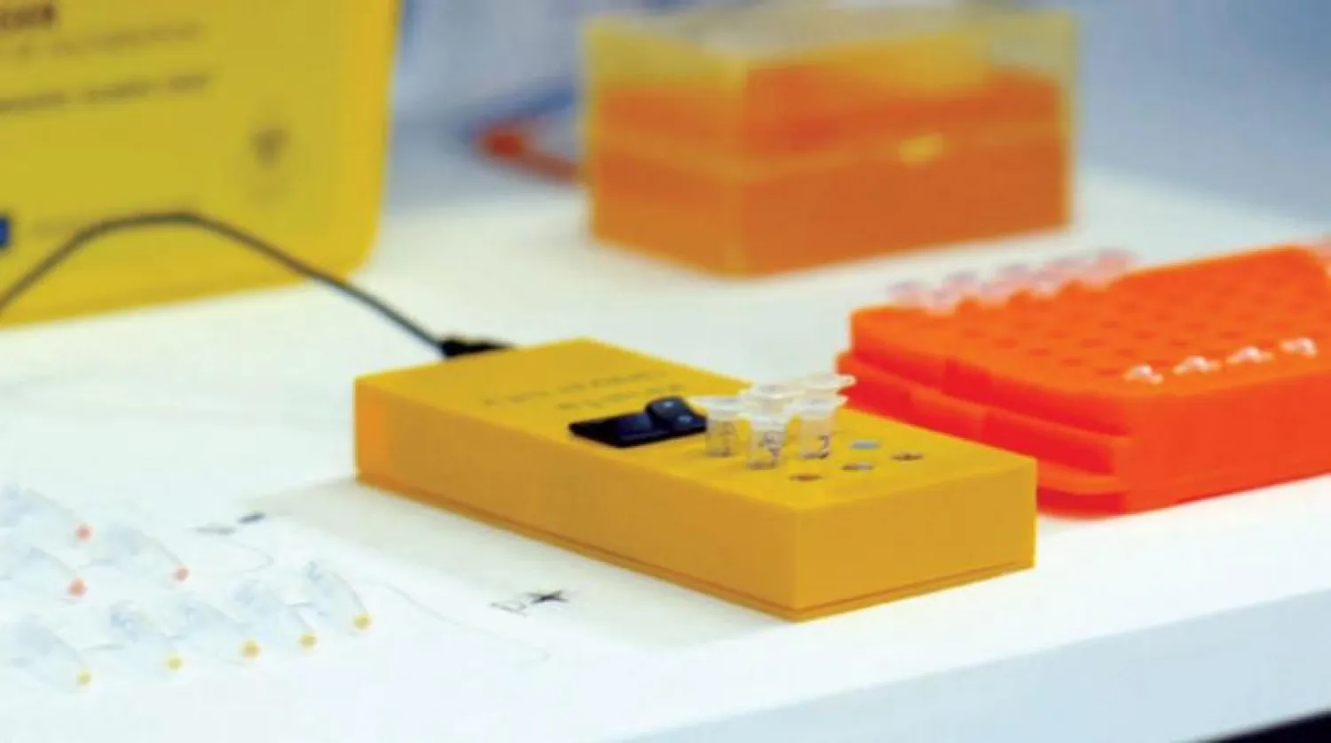 Halife Üniversitesi tarafından geliştirilen taşınabilir cihaz, 45 dakikayı aşmayan bir sürede virüsü tespit ediyor. Cihaz, düşük maliyetle hızlı tespit etme özelliğine sahip. (WAM)