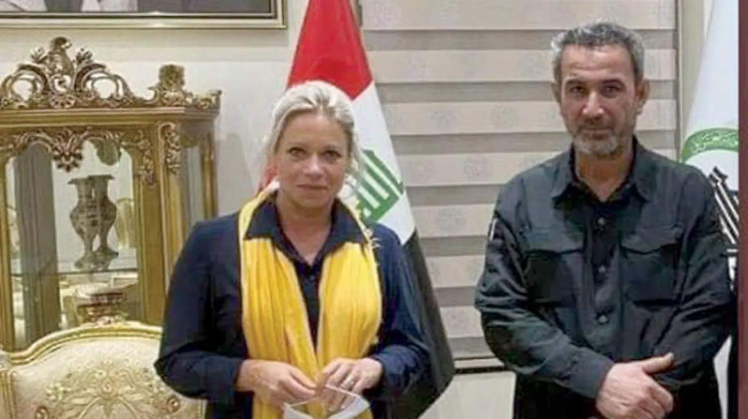 صورة تداولتها وسائل التواصل للقاء الممثلة الأممية جينين بلاسخارت مع القيادي في «كتائب حزب الله» عبد العزيز المحمداوي