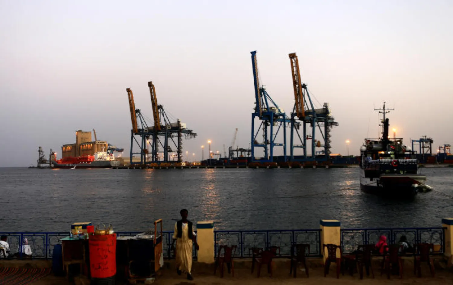 ميناء البحر الأحمر السوداني «بورتسودان» (أرشيف - رويترز)