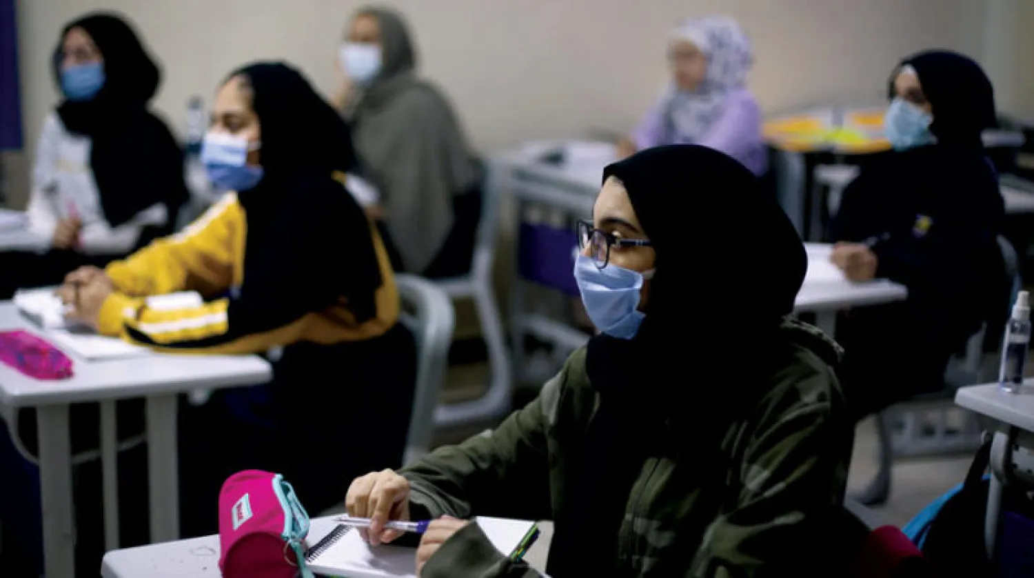 طالبات في مدرسة خاصة في العاصمة الأردنية عمّان أمس (رويترز)