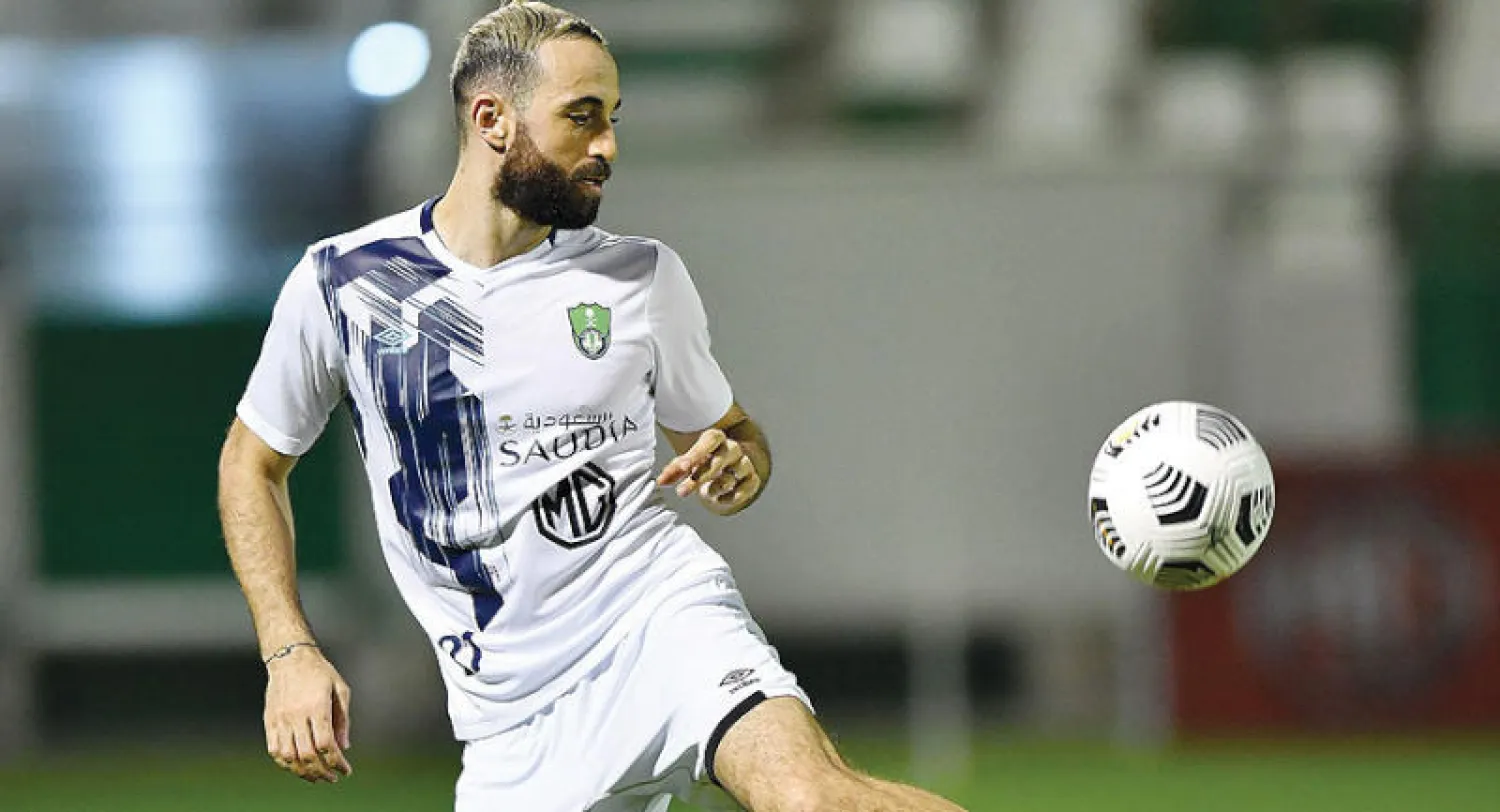 فتوحي خلال مشاركته في تدريبات الأهلي (الشرق الأوسط)