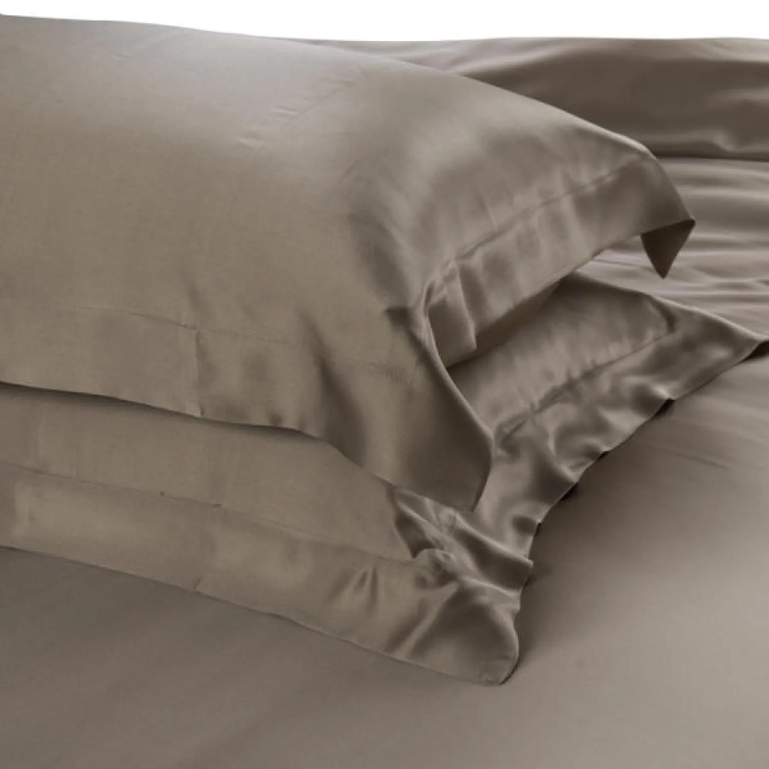 غطاء الوسادة الحريري يحافظ على البشرة