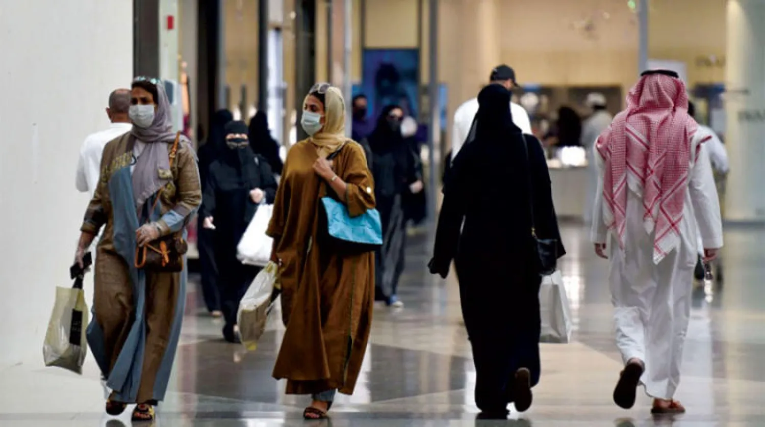 السعودية دعت مجدداً لاتخاذ الإجراءات الوقائية التي أسهمت في انخفاض الحالات قبل أسابيع (رويترز)