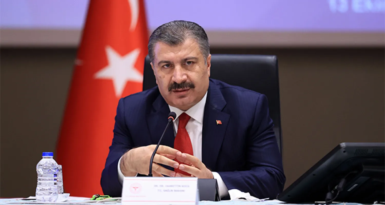 Bakan Koca, Türkiye'de son 24 saatte 1671 kişiye koronavirüs tanısı konulduğunu, 57 kişinin hayatını kaybettiğini açıkladı