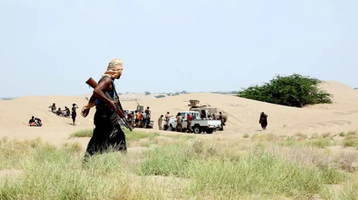 Hudeyde yakınlarındaki hükümete bağlı güçler  (EPA) 