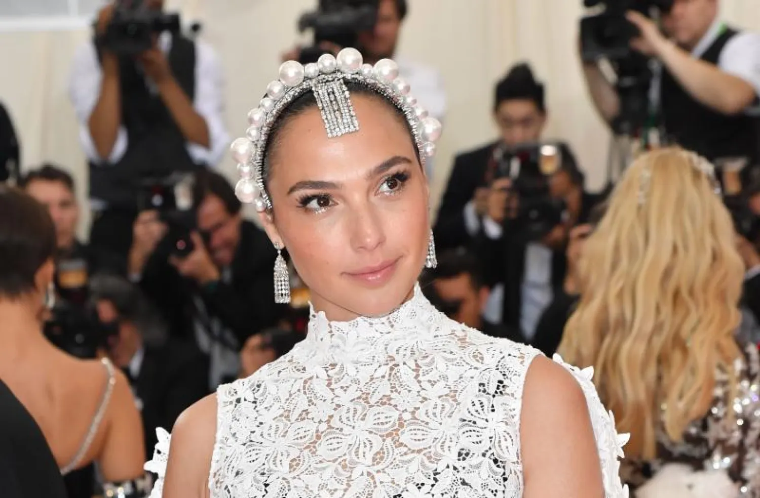 الممثلة الإسرائيلية غال غادوت (أ.ف.ب)