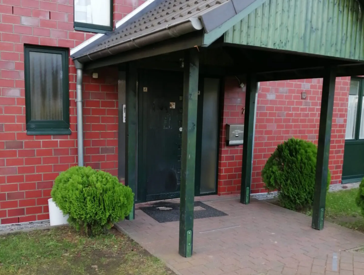 Almanya’da bulunan Diyanet İşleri Türk İslam Birliğine (DİTİB) bağlı Ulu Camii’ne kundaklama girişiminde bulunuldu. (Fotoğraf: İHA)