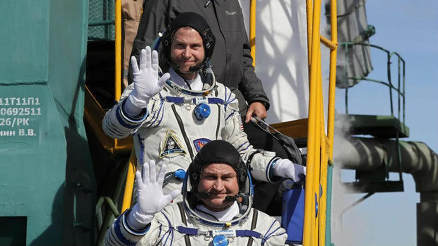  International Space Station (ISS) crew members astronaut Nick
Hague of the U.S. (rear) and cosmonaut Alexey Ovchinin of Russia board
the Soyuz MS-10 spacecraft for the launch at the Baikonur Cosmodrome,
Kazakhstan October 11, 2018. REUTERS(WYMT)