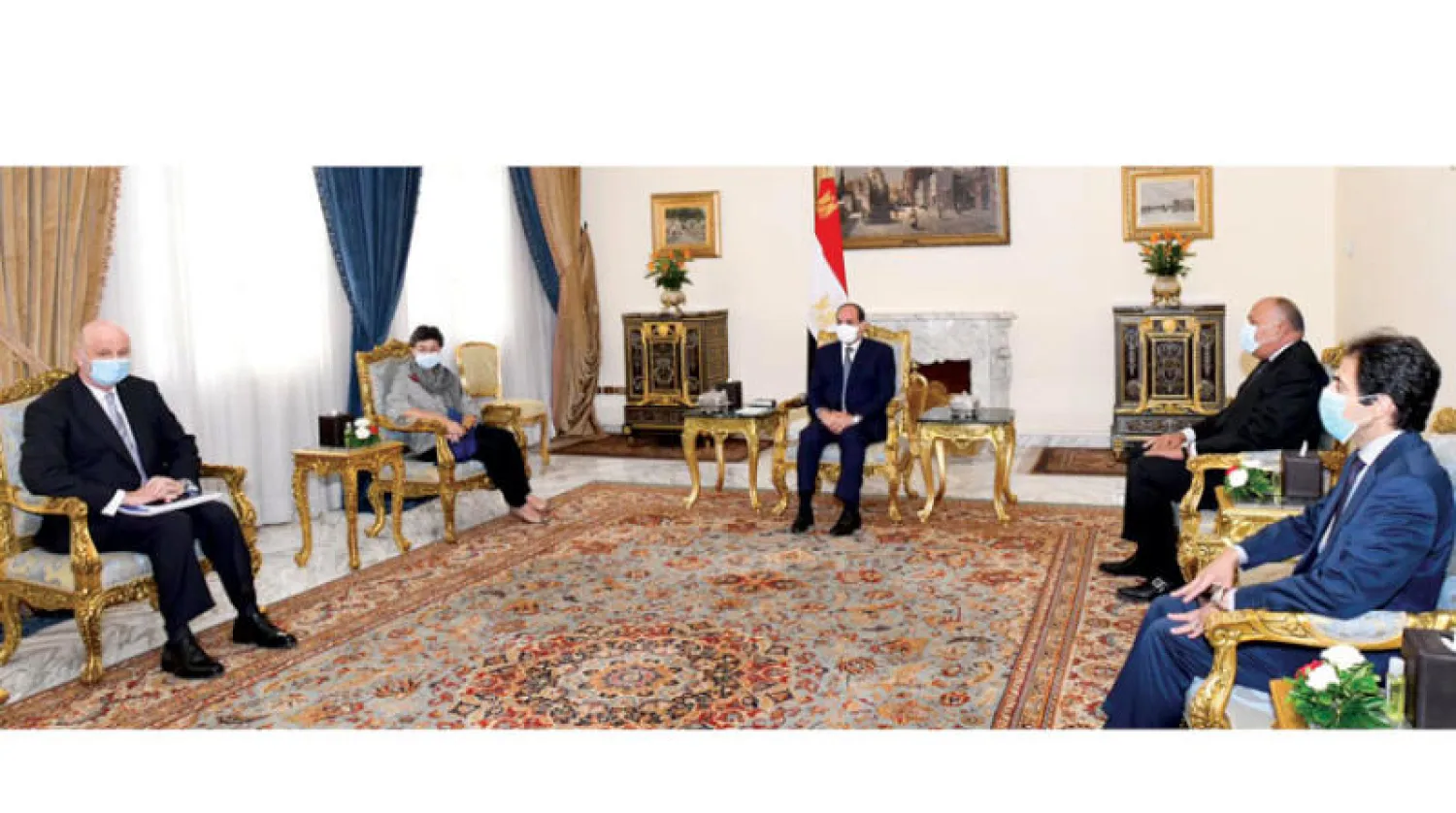 السيسي خلال استقباله وزيرة الشؤون الخارجية الإسبانية بحضور وزير الخارجية المصري سامح شكري (الرئاسة المصرية)