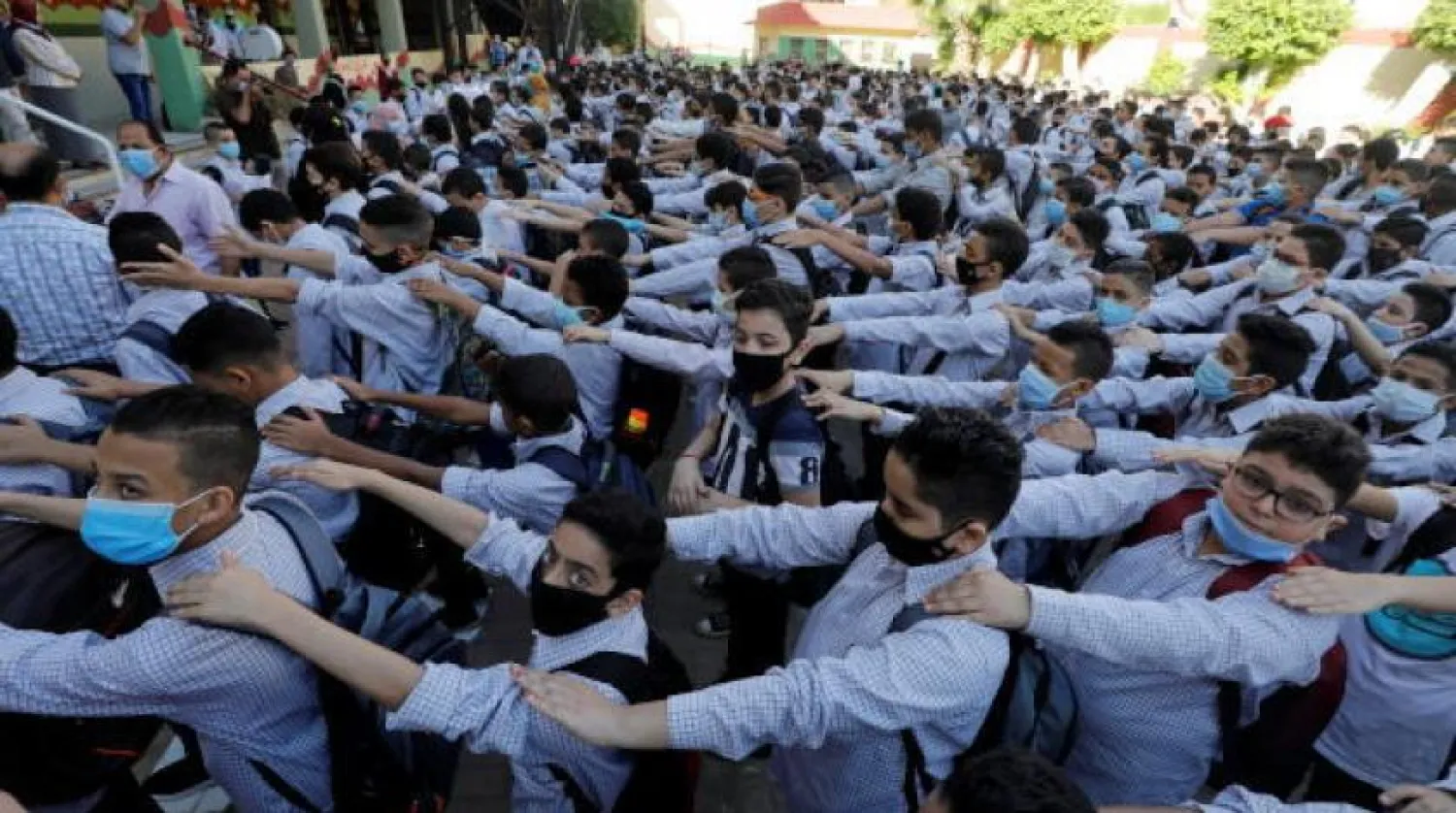 Mısır’da koronavirüs gölgesinde ihtiyati önlemler alınması ile eğitim yılı başladı (Reuters)