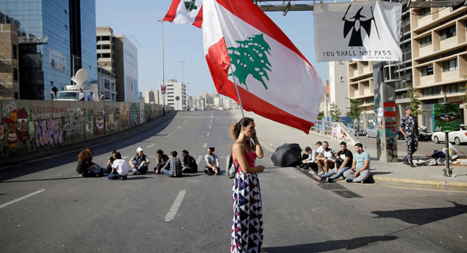 أكد صندوق النقد أنه ينبغي على لبنان إصلاح نظام الدعم لديه للوصول إلى المواطنين الأكثر احتياجاً والاستفادة بشكل أفضل من احتياطياته من العملة الأجنبية التي تتراجع سريعاً (رويترز)