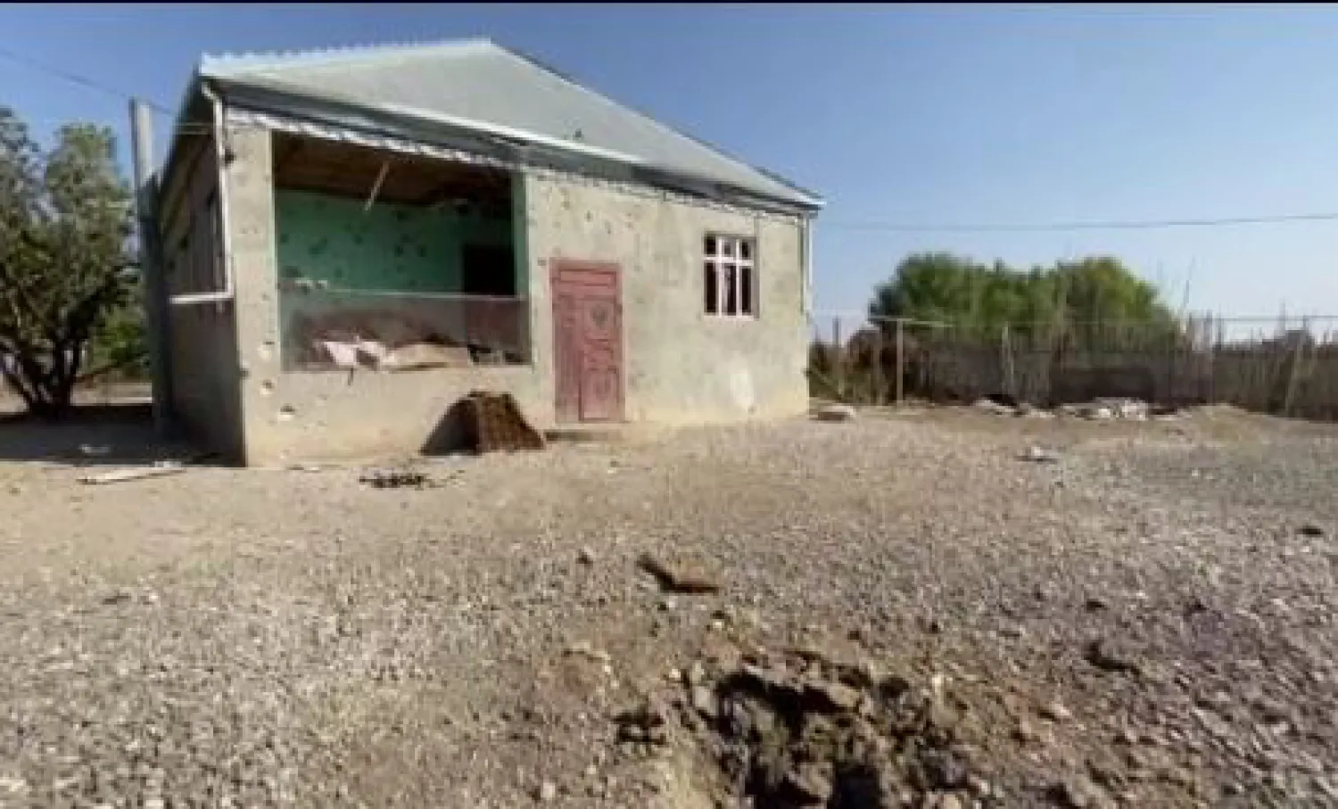 Ermenistan ordusu geçici ateşkes ihlallerini sürdürerek sivilleri hedef alıyor. (İHA)