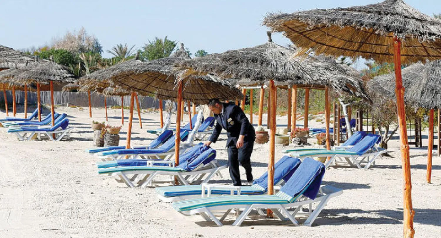 ظروف عصيبة تواجه قطاع السياحة التونسي الذي يمثل 14 % من الناتج الإجمالي (رويترز)