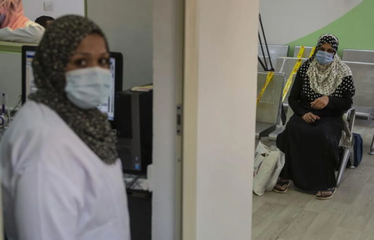 سجلت مصر 6247 حالة وفاة جراء فيروس كورونا حتى يوم أمس الخميس (أرشيفية-إ.ب.أ)