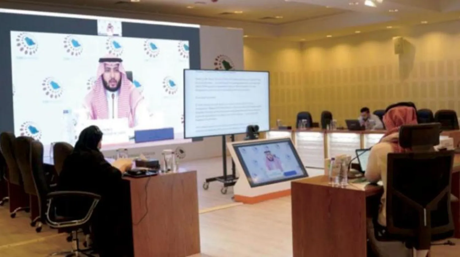 Journalists sit in the media center during the meeting of G20 finance ministers and central bank governors in Riyadh, Saudi Arabia, February 22, 2020/File Photo

 
