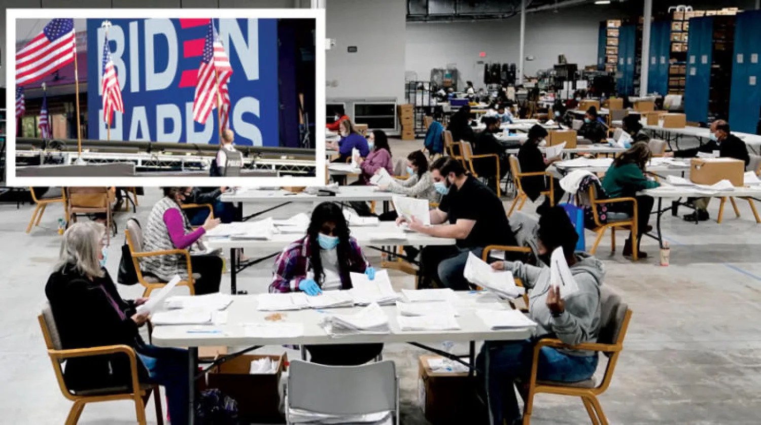 جانب من عملية فرز الأصوات في لورنسفيل بولاية جورجيا أمس (أ.ب)... وفي الإطار منصة «خطاب النصر» التي أُعدت لجو بايدن في ويلمينغتون بولاية ديلاوير (رويترز)