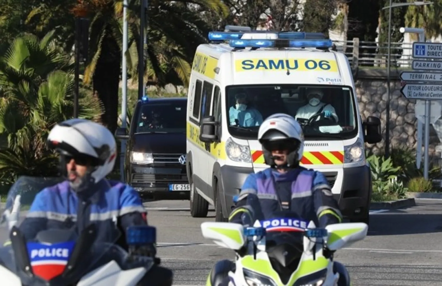 An ambulance believed to be carrying Tunisian assailant Ibrahim Al-Issawi moves with a police escort in Nice, southern France on November 6, 2020, ahead of his reported transfer to Paris following a knife rampage at Nice's Notre-Dame basilica on October 29. / AFP / Valery HACHE
