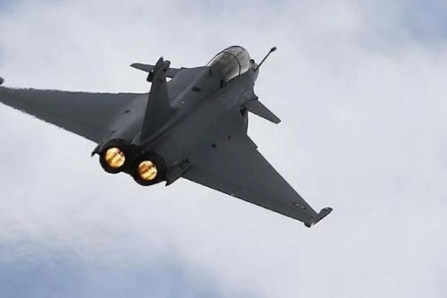 Irak’ın silah ihtiyacı, ülkenin boğucu ekonomik kriz yaşadığı bu dönemde kaynak oluşturma engeliyle karşılaşabilir (Reuters)