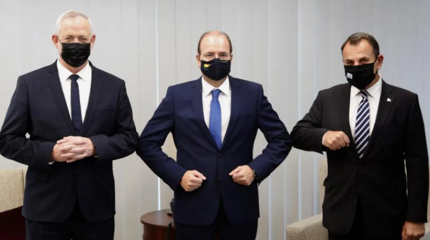 İsrail, Yunanistan ve Güney Kıbrıs Rum Kesimi Savunma Bakanları (AP)