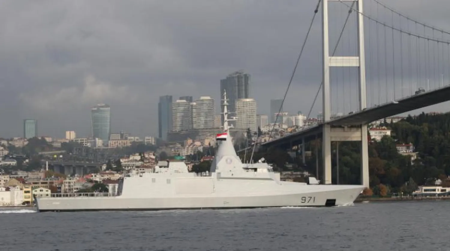 Mısır’a ait Fateh savaş gemisi Boğaz’da (Reuters)