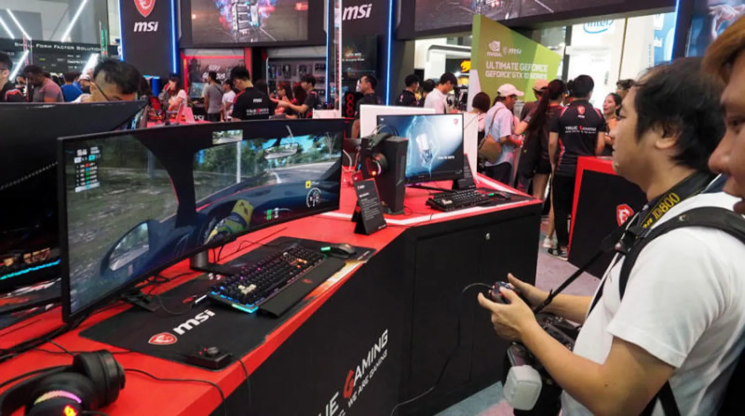 الألعاب الإلكترونية توفر بديلاً مُرضياً في ظل الحجر (إ.ب.أ)