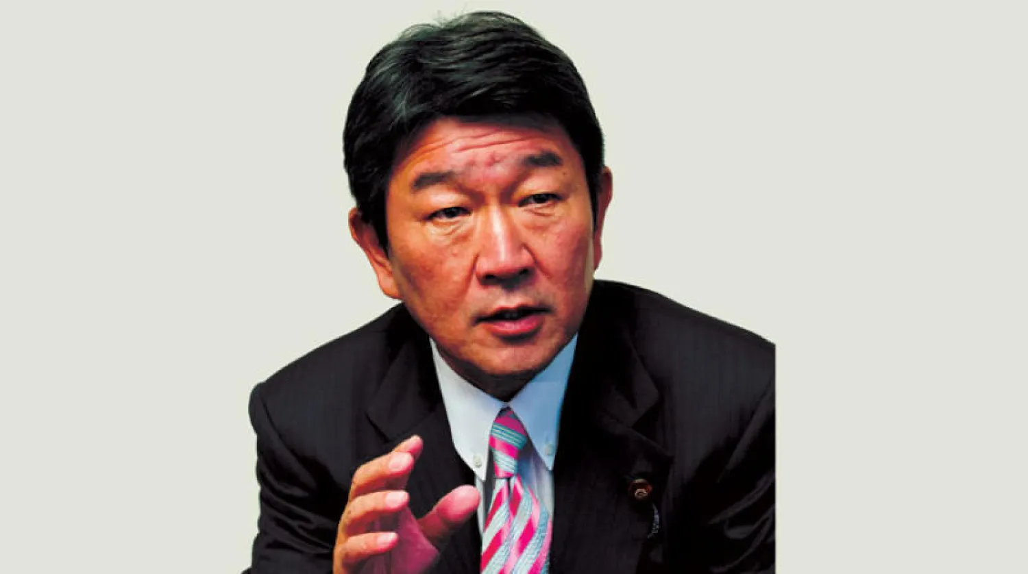 موتيجي توشيميتسو وزير الخارجية الياباني  (الشرق الأوسط)