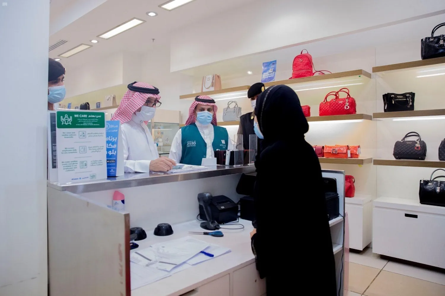 Authorities inspect shops in Saudi Arabia to ensure their compliance with virus precautions. (SPA)