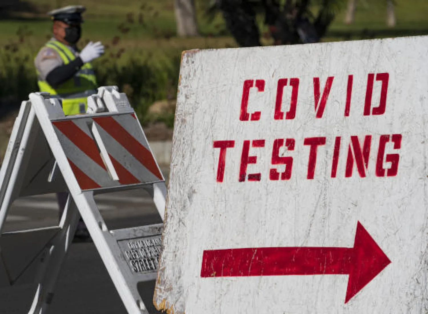 سجلت الولايات المتحدة أكثر من 180 ألف إصابة جديدة بالفيروس خلال 24 ساعة (ا.ب)