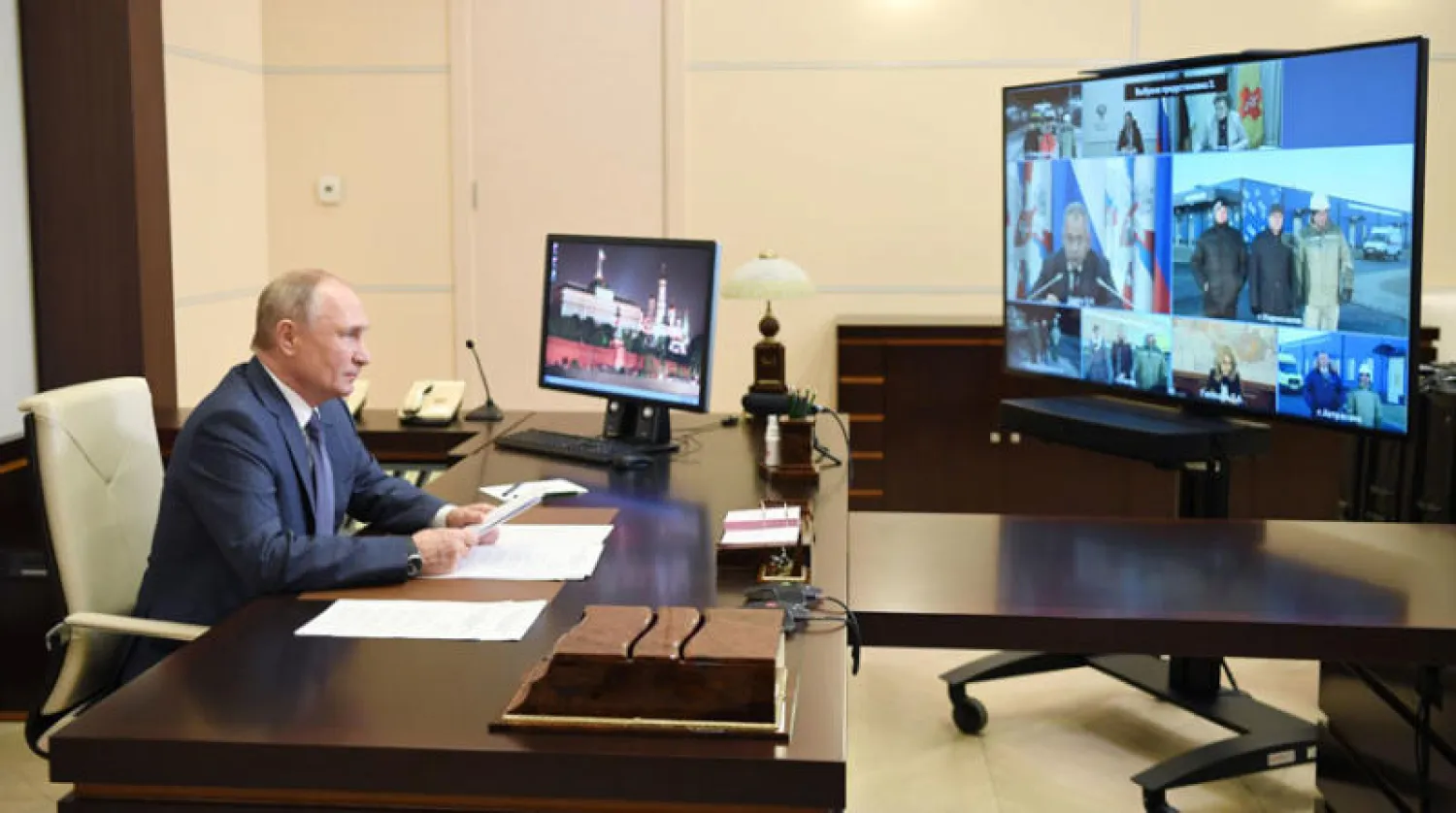 بوتين خلال الاجتماع الصحي (أ.ف.ب)